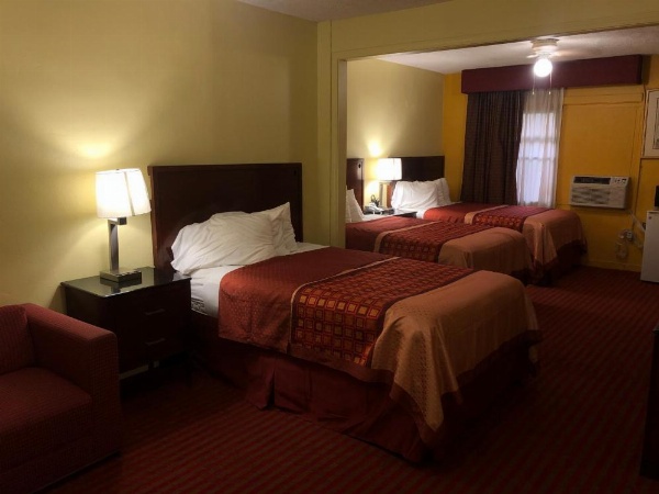Ellijay Inn - Downtown Ellijay image 16