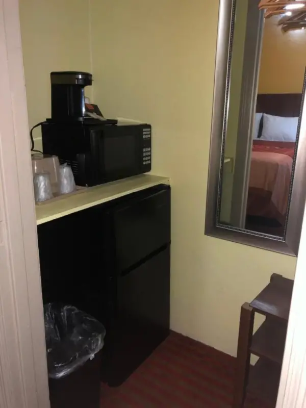 Ellijay Inn - Downtown Ellijay 6