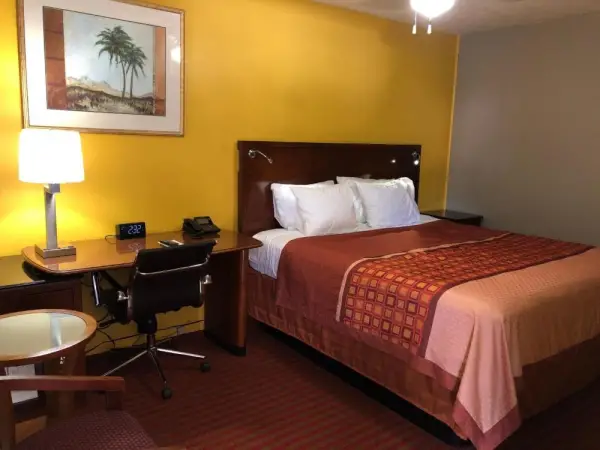 Ellijay Inn - Downtown Ellijay 7